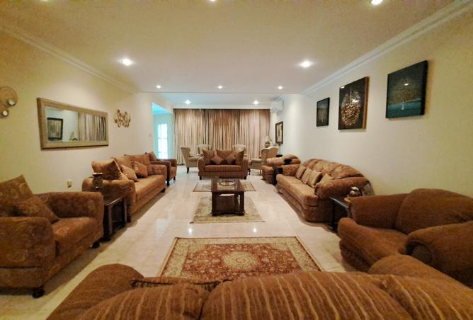 930144 - Property Image 3