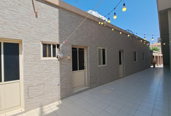 930144 - Property Image 2