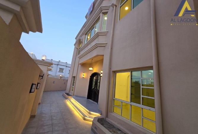 930947 - Property Image 2