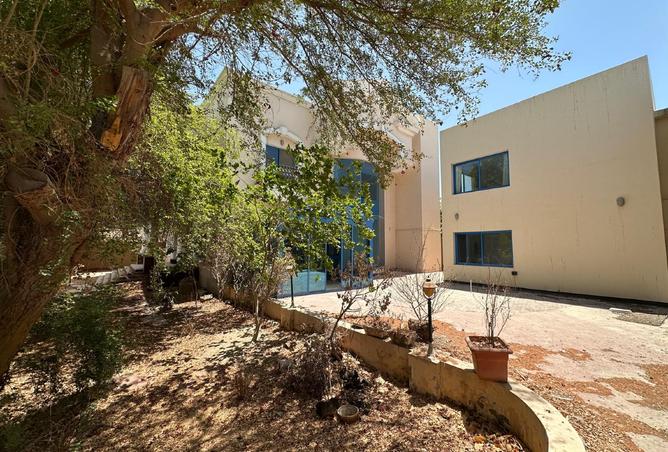 931193 - Property Image 2