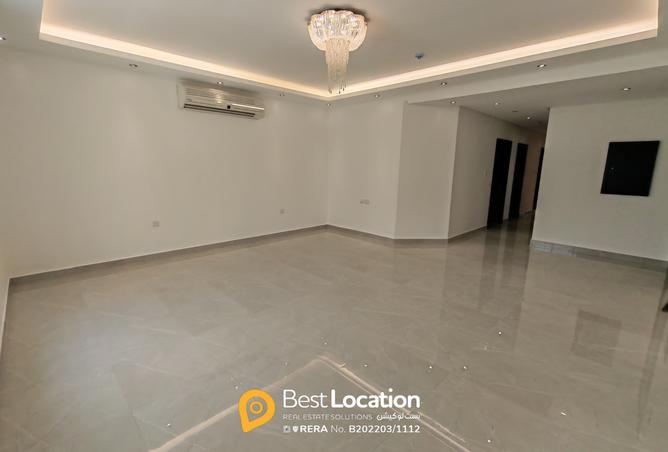 931356 - Property Image 2