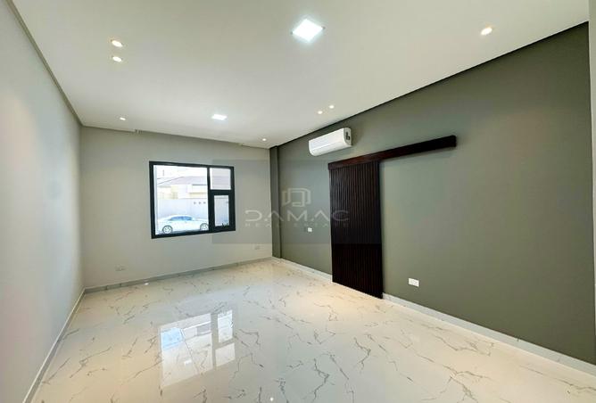 56037984 - Property Image 2