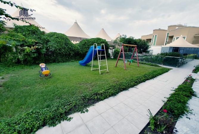 932022 - Property Image 2