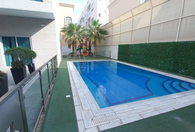 932341 - Property Image 2