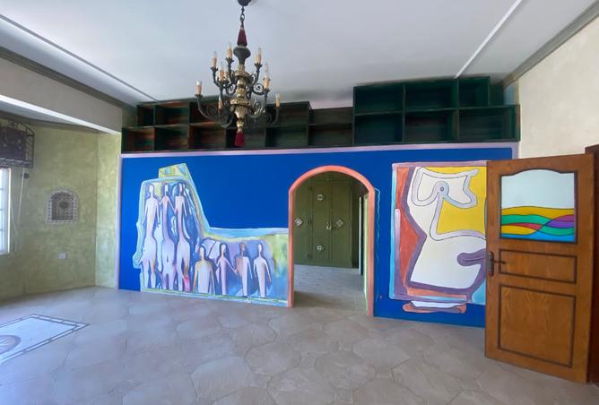 932423 - Property Image 2