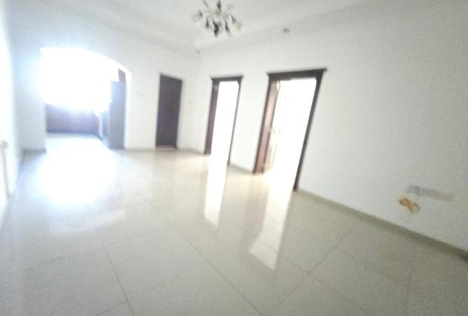 932683 - صورة العقار 2