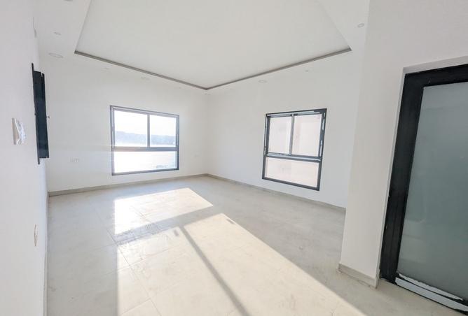 Spacious Brand New Villa | Big hall | Hamad town - Ansicht 3