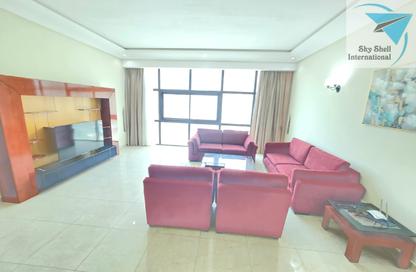 Apartment - 3 Bedrooms - 3 Bathrooms for rent in Mahooz - Manama - Capital Governorate