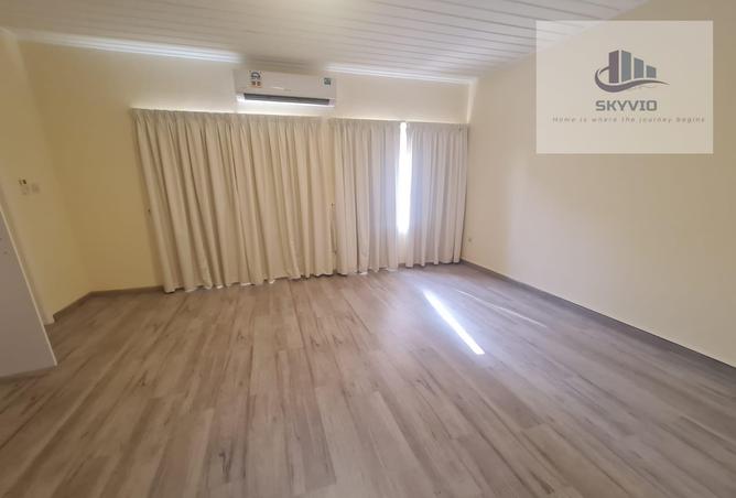 51718516 - Property Image 2