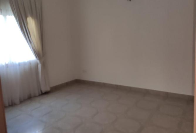 995768 - Property Image 2