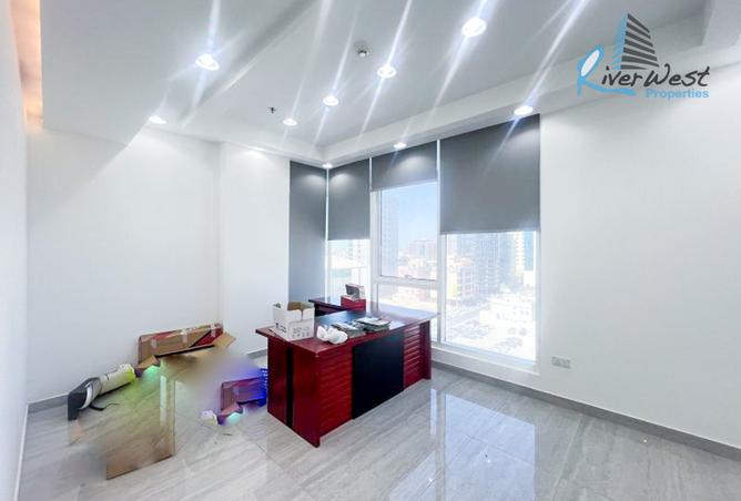 956773 - Property Image 2