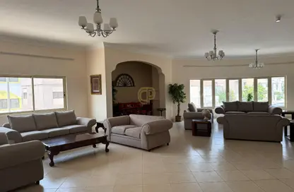 شقة - 4 غرف نوم - 5 حمامات للايجار في الماحوز - المنامة - محافظة العاصمة