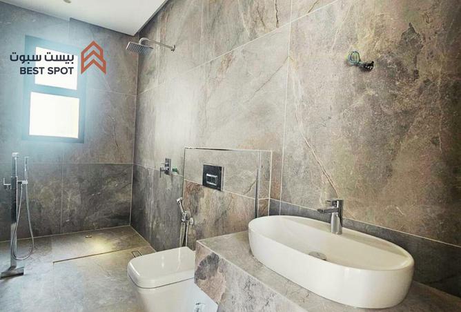 939513 - Property Image 2