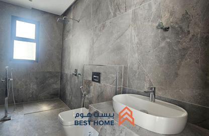 Villa - 4 Bedrooms - 6 Bathrooms for sale in Saar - Northern Governorate