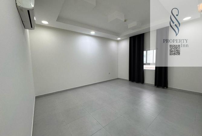 938037 - Property Image 2