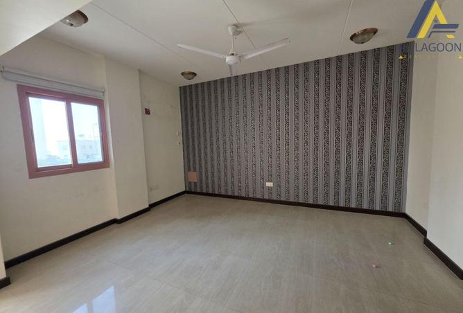 937709 - Property Image 3