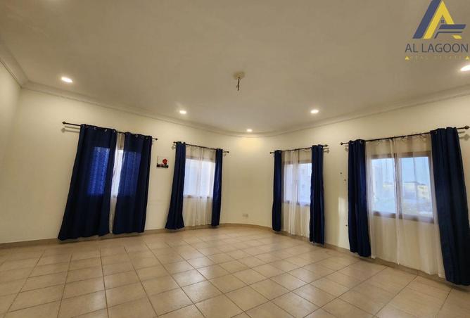 937935 - Property Image 2