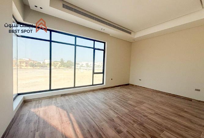 939571 - Property Image 3