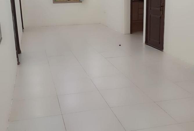 938189 - Property Image 2