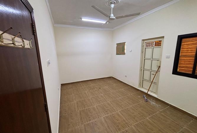 938884 - Property Image 2