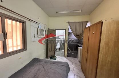 Apartment - Studio - 1 for rent in Gudaibiya - Manama - Capital Governorate