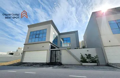 فيلا - 5 غرف نوم - 6 حمامات للبيع في سار - المحافظة الشمالية