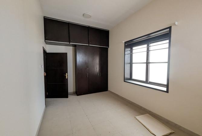 941111 - Property Image 2