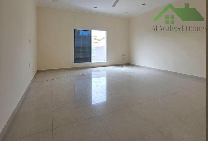 941717 - Property Image 3