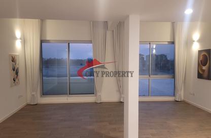 Villa - 4 Bedrooms - 5 Bathrooms for rent in Dilmunia Island - Muharraq Governorate