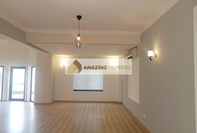 942758 - Property Image 3