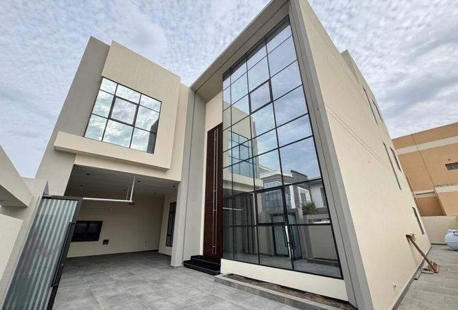 942797 - Property Image 2