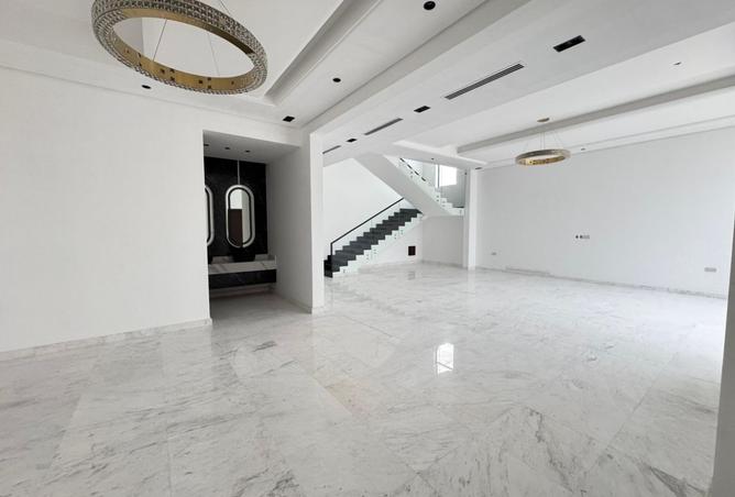 942797 - Property Image 3