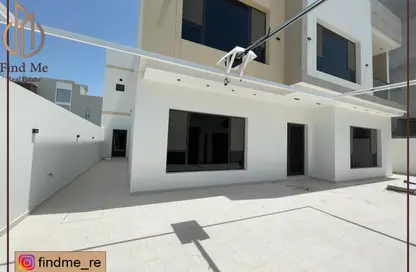 Villa - 6 Bedrooms - 5 Bathrooms for sale in Hidd - Muharraq Governorate