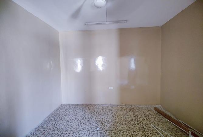 943417 - Property Image 2