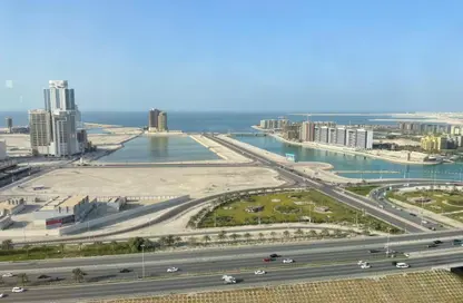 شقة - 3 غرف نوم - 4 حمامات للايجار في أبراج اللولو - المنامة - محافظة العاصمة