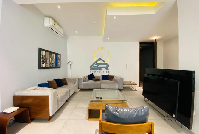 956239 - Property Image 2