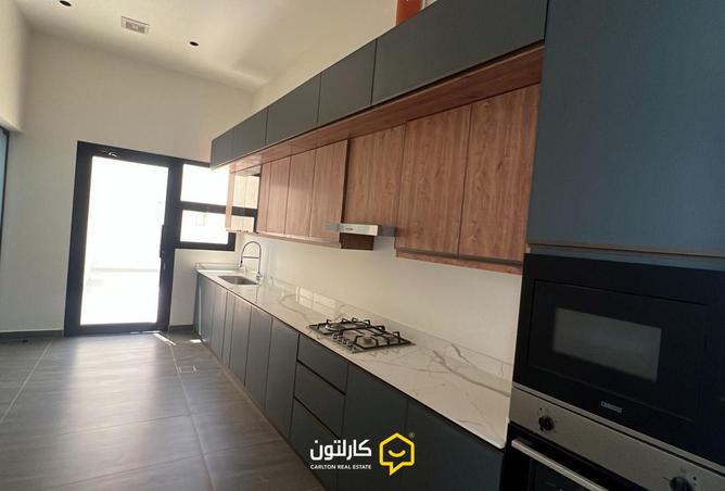 944648 - Property Image 3