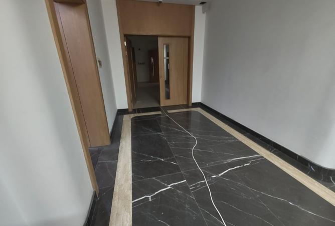 944875 - Property Image 2