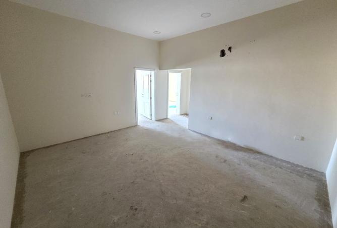 944877 - Property Main Image