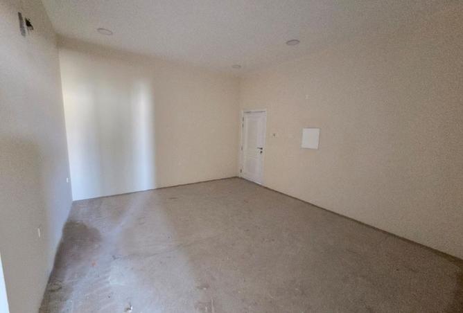 944877 - Property Image 3