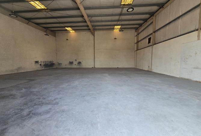 945702 - Property Image 2