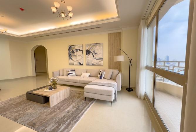 945704 - Property Image 2