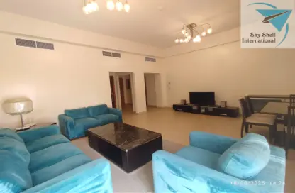 Apartment - 2 Bedrooms - 2 Bathrooms for rent in Sanabis - Manama - Capital Governorate