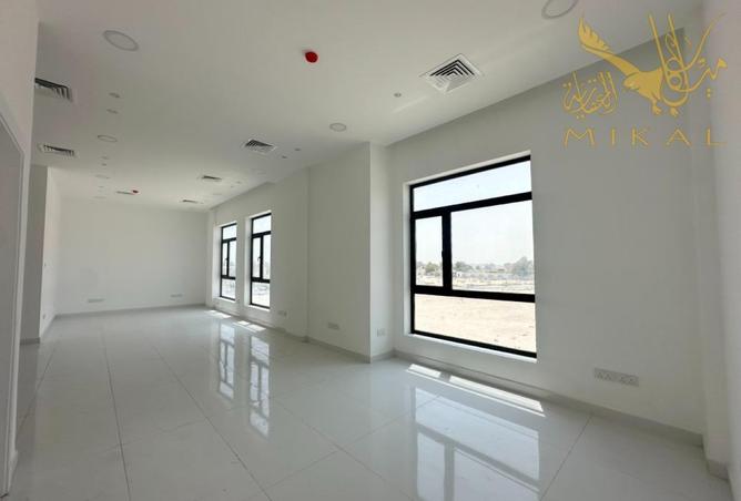 946016 - Property Image 3