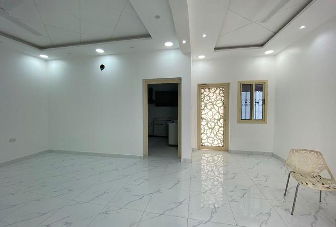 946020 - Property Image 2