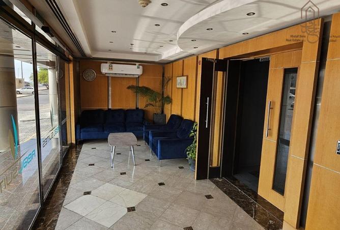 946359 - Property Image 2