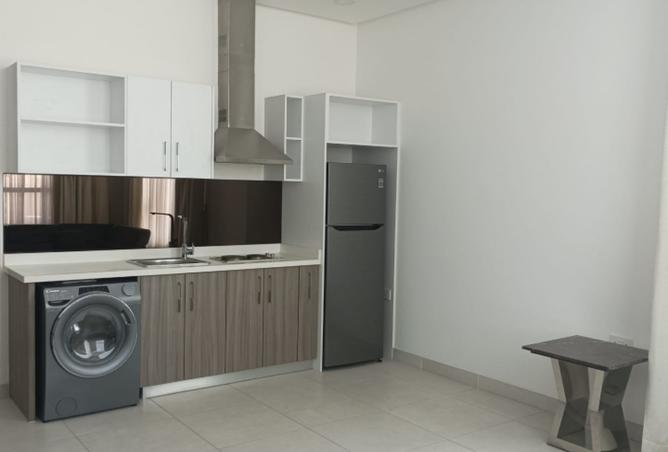 998517 - Property Image 2