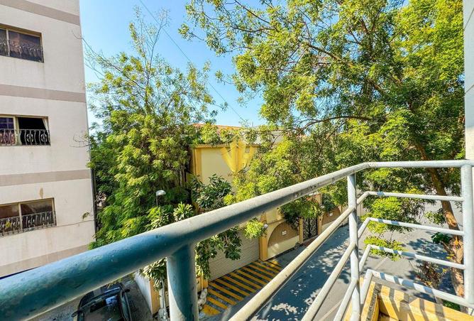 956229 - Property Image 3