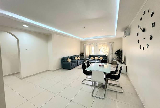 947993 - Property Image 2