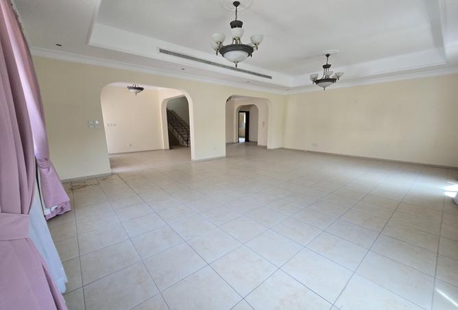 945599 - Property Image 2